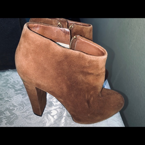 SOLD Michael Kors suede brown ankle boots - Picture 3 of 4